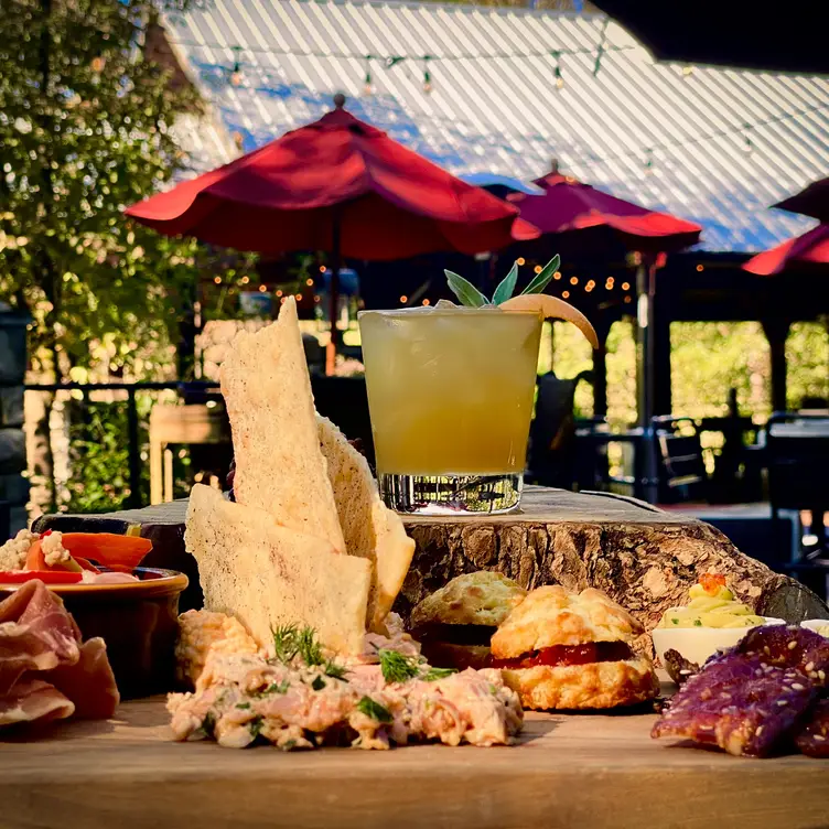 Outdoor Dining - Dancing Bear Appalachian Bistro, Townsend, TN