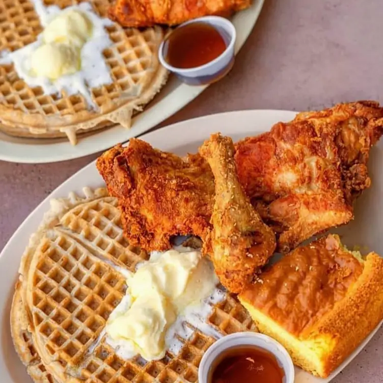 Johnny's Chicken & Waffles Midtown, Atlanta, GA