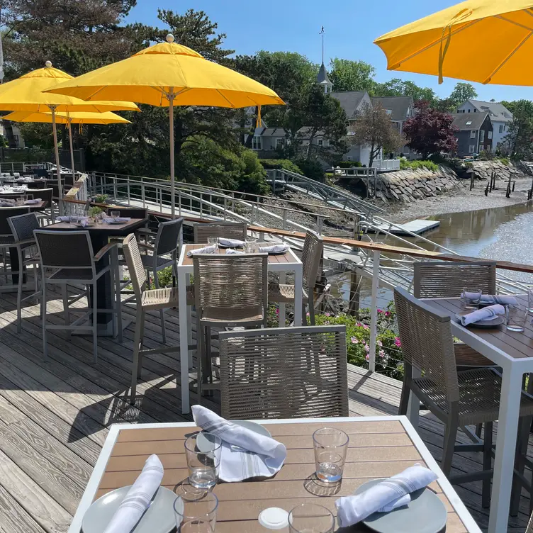 Outdoor dining | The Boathouse, Kennebunkport, ME - The Boathouse Restaurant ME Kennebunkport