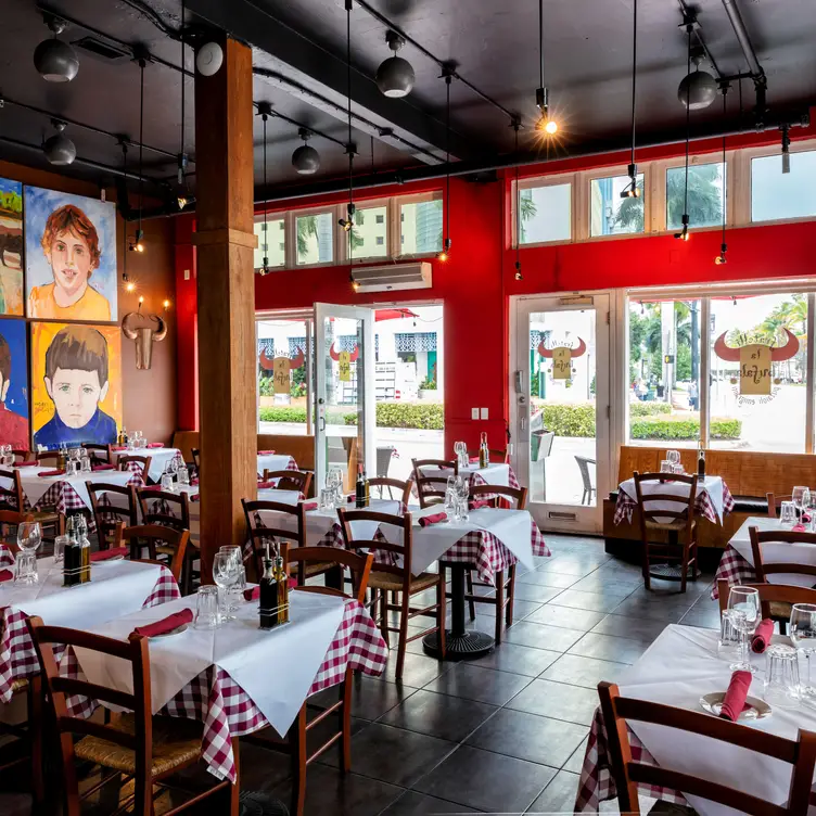 Dining Room and Garden Patio  - Fratelli La Bufala FL Miami Beach