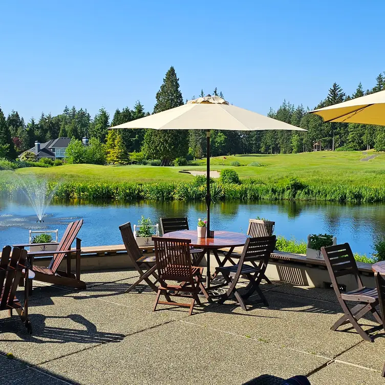 Great Blue Heron Grill exterior - Great Blue Heron Grill at Semiahmoo Country Club，WABlaine