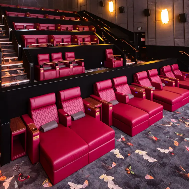 Reel Luxury Cinema Woodlands, The Woodlands, TX