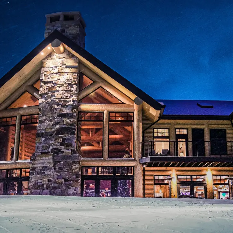 Dining with a view!  - Trophy Lodge at Mont du Lac WI Superior