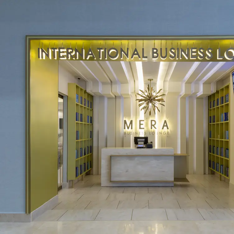 Lounge VIP by MERA - T4 International Gate 54 - VIP Lounge by MERA Internacional, Terminal 4, Cancún, ROO