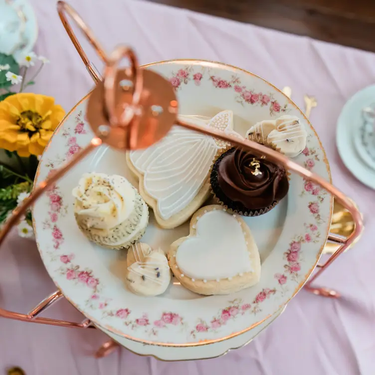 Tea Time - Paisley’s Tea Room, Issaquah, WA