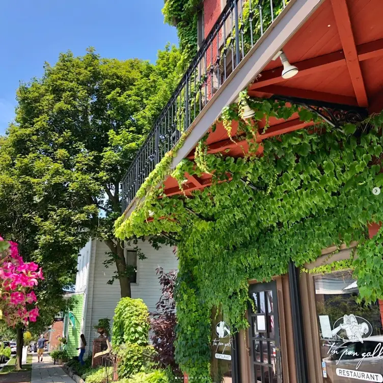 Tin Pan Galley, Sackets Harbor, NY