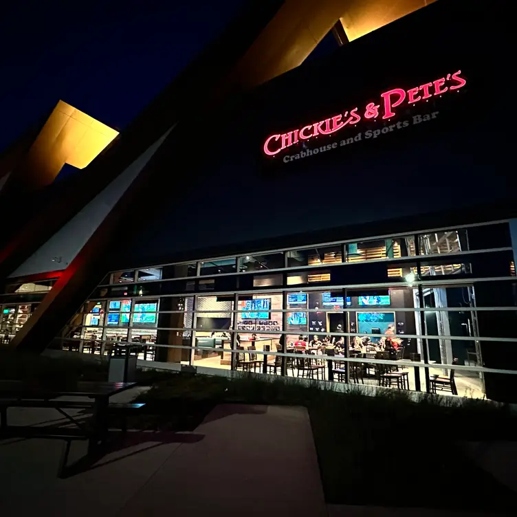 Chickie's &amp; Pete's at Bally's Kansas City - Chickie's & Pete's - Kansas City MO Kansas City