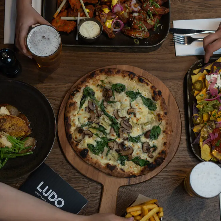 Ludo Sports Bar and Kitchen, Bath, Bath and North East Somerset