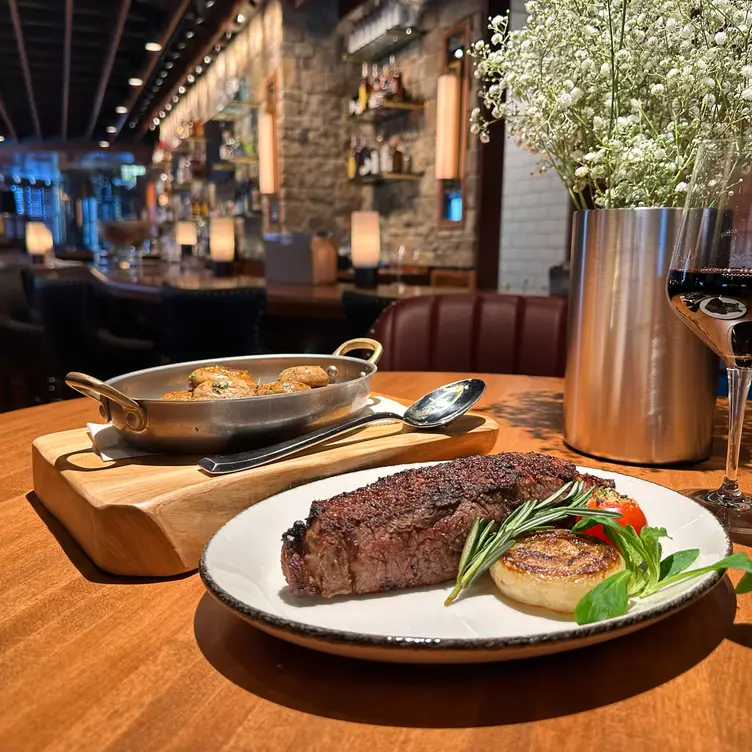 F&D Prime Modern Steakhouse，FLLake Mary