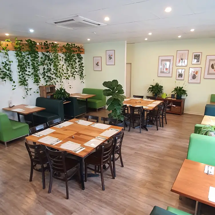 Vegan café, plant based coffee, smoothies, frappes - The Green Edge AU-QLD Windsor