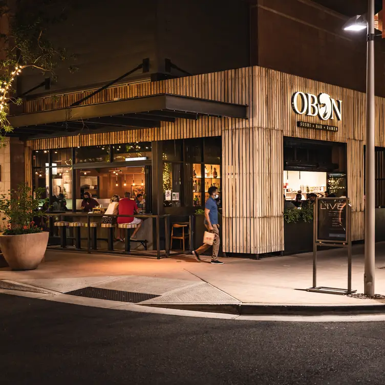 OBON Sushi + Bar + Ramen - Scottsdale Quarter��，AZScottsdale