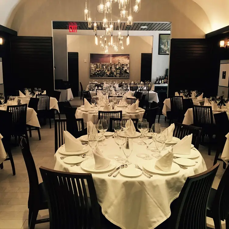 Chazz NYC Indoor dining room - Chazz Palminteri Italian Restaurant, New York, NY
