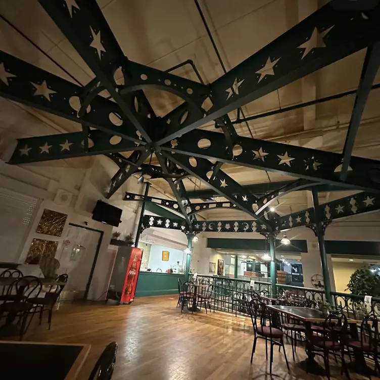 Rich cool destination for Great food - Lemon and Thyme, Lowell, MA