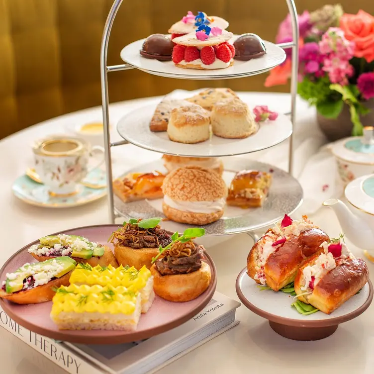 Join us for High Tea with the Empress! - Signatures Restaurant, Toronto, ON