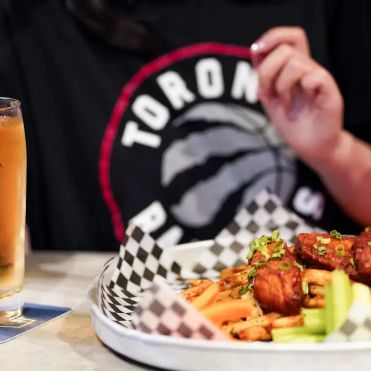 All-you-can-eat wings $25 during Leafs, Raps &amp; NFL - Sportsnet Grill, Toronto, ON