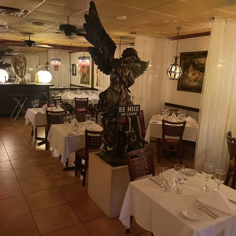 2 dining rooms, plenty of space for a large group  - Sergio's Missione, Lodi, NJ