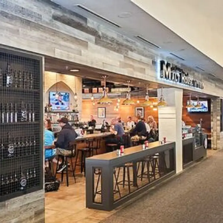 Christian Moerlein Taproom - CVG Concourse A Gate 15