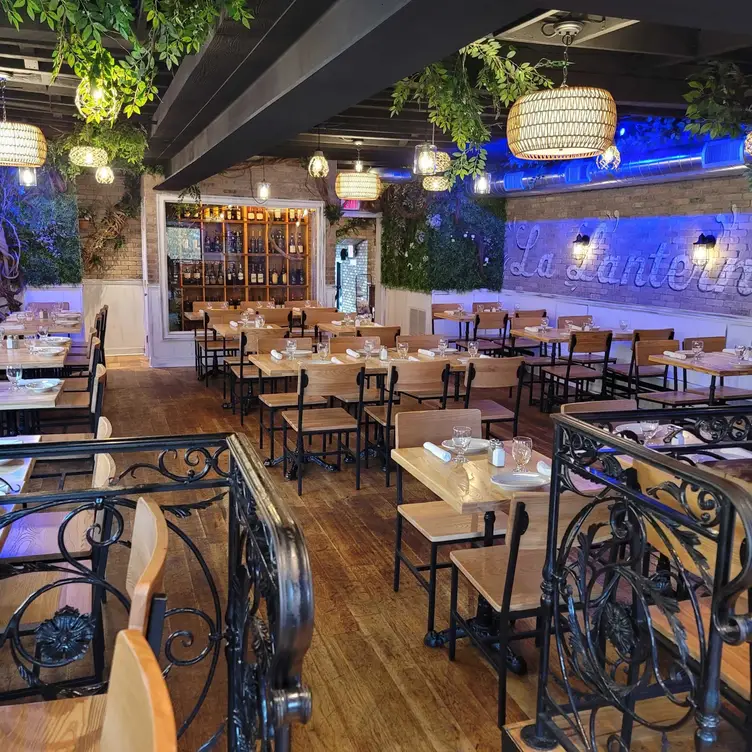 NYC VIBE with Indoor &amp; Outdoor Garden Dining - La Lanterna Ristorante & Caffe, Yonkers, NY