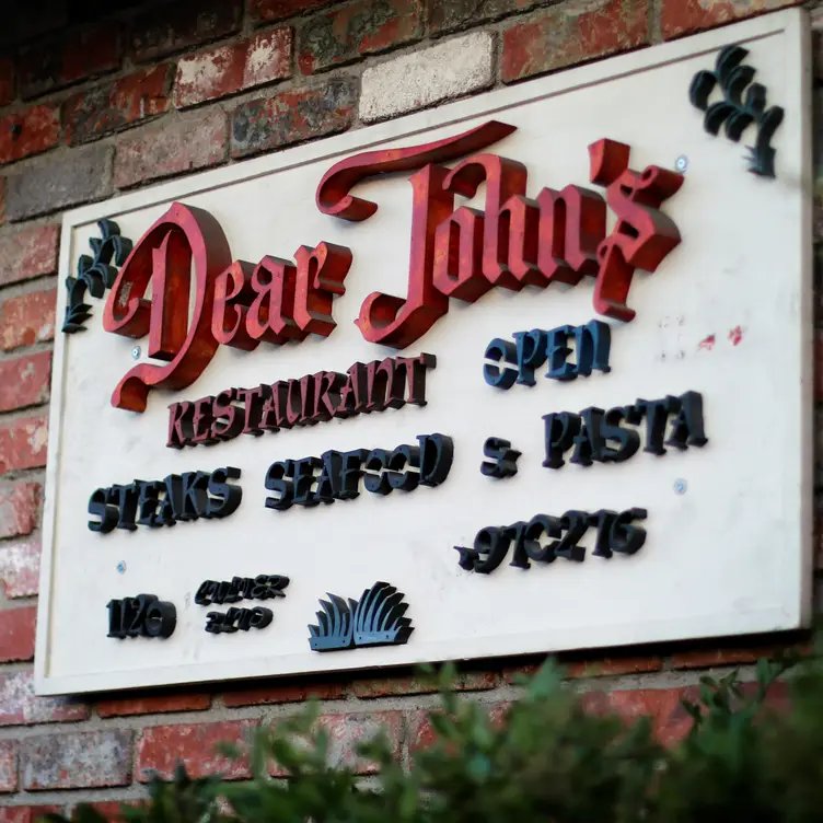 Dear John's, Culver City, CA