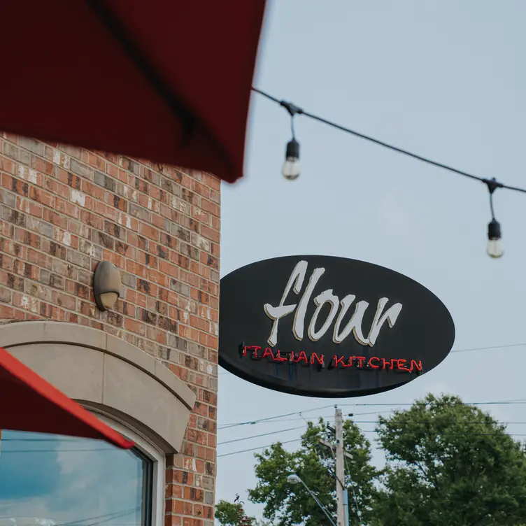 Flour - Italian Kitchen，OHMoreland Hills