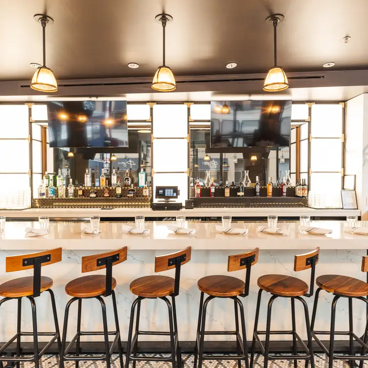 Bar area at River North Bistro - River North Bistro, Chicago, IL