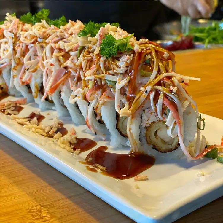 Miami Chef Roll, an amazing sushi-fusion creations - Kokai Sushi & Lounge FL Doral