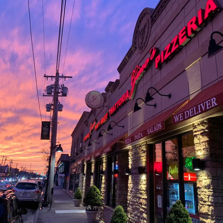 Gino's Trattoria & Pizzeria of New Hyde Park, New Hyde Park, NY