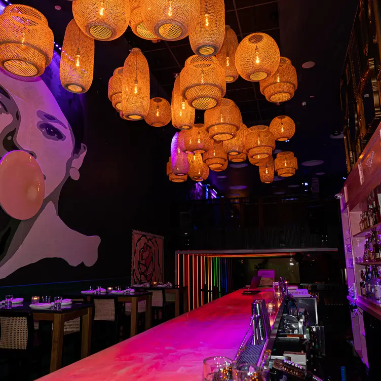 Vietnamese Restaurant and Cocktail &amp; Music Lounge - Miss Saigon Restaurant & Lounge, Philadelphia, PA