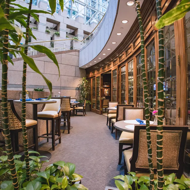 Patio dining outside of the Club - City Club of Washington, Washington, DC