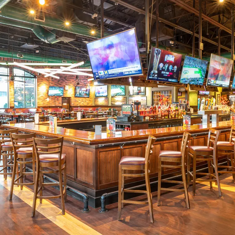 Jake n JOES Sports Grille - Norwood，MANorwood