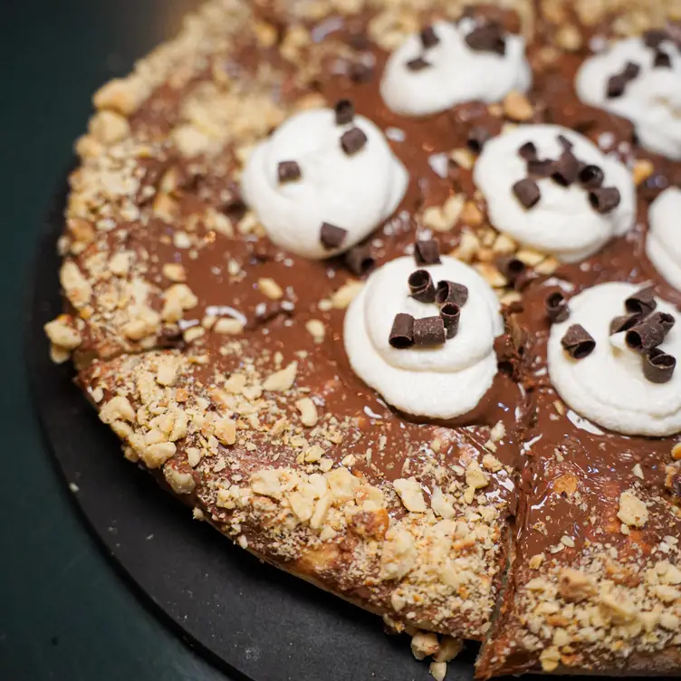 Nutella pizza with cannoli cream - Vico: Pasta e Pizza Napoletano NY Farmingdale