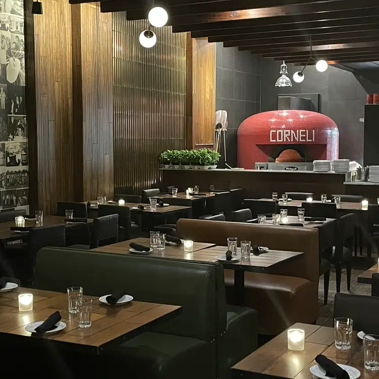 Corneli QC Montréal