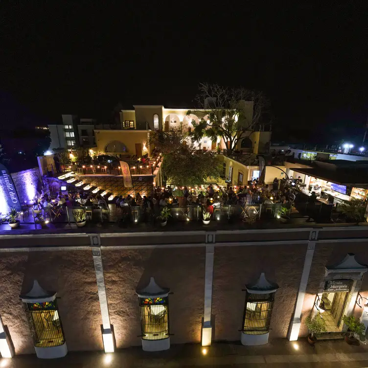 Excelente vista a la plaza central de Valladolid. - Terraza Don Diablo, Valladolid, YUC