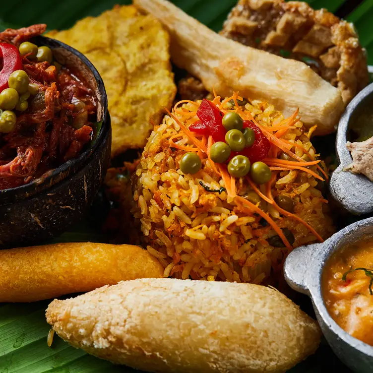 Traditional Panamanian Cuisine - Trapiche Bella Vista, Bella Vista, Panama