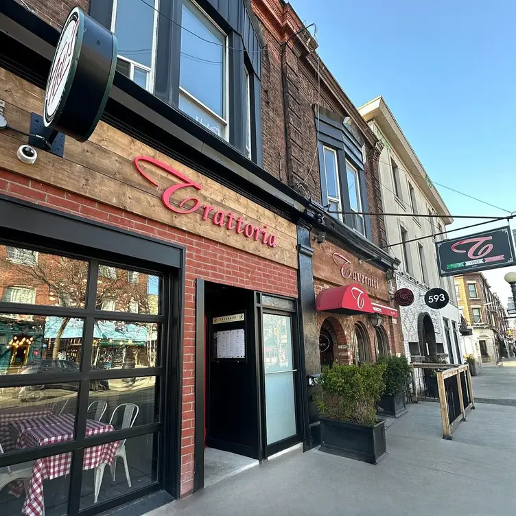 Tav Gnocchi & Pizza Bar, Toronto, ON