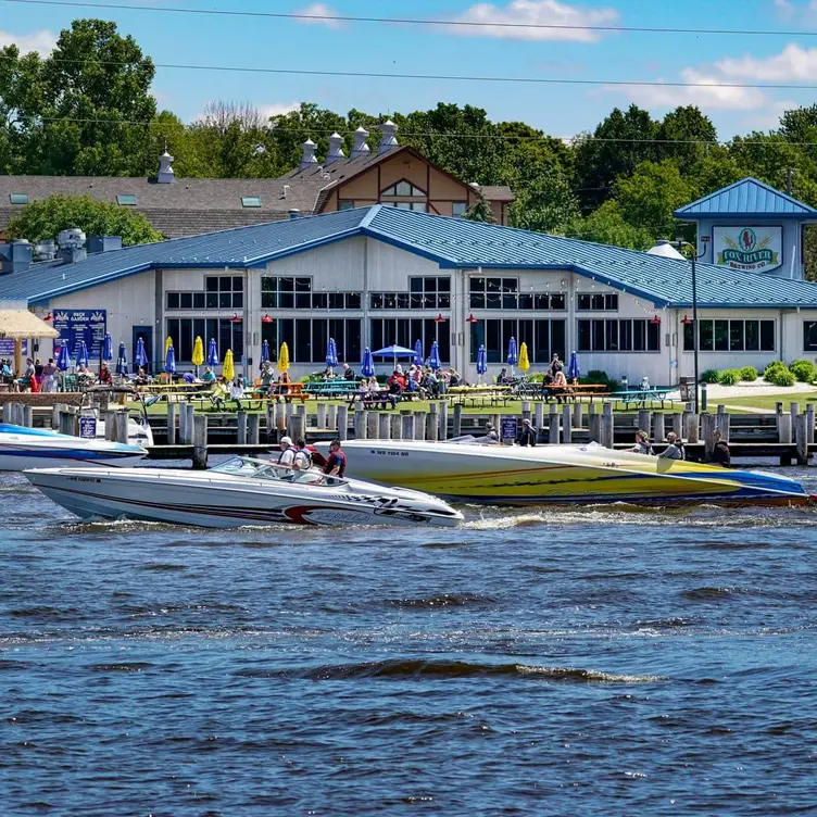 Fox River Brewing Waterfront Restaurant & Brewery, Oshkosh, WI