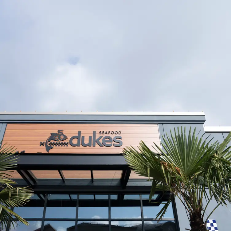 Duke's Seafood - Kent Station WA Kent