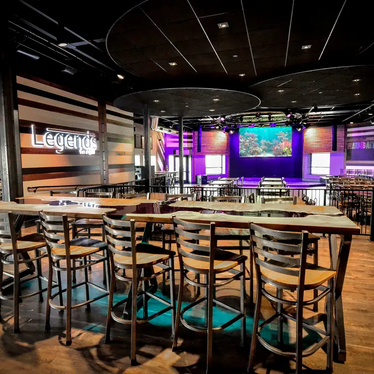 Upscale dining experience, indoor or on patio. - Legends Bar and Grill, Saint Cloud, MN