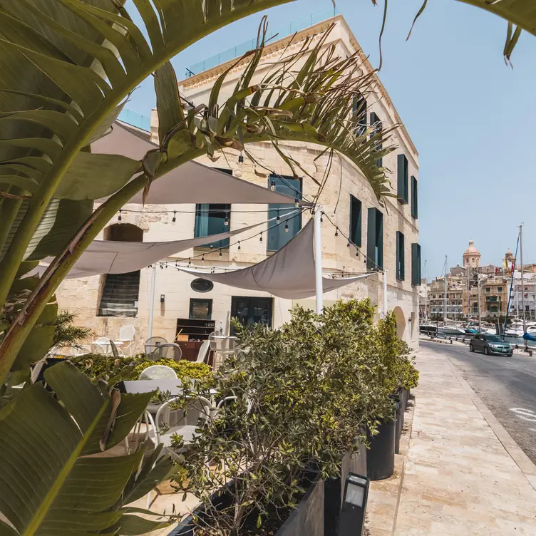 Mediterranean fusion restaurant by Cugó Gran - The Little Bastion Restaurant Malta Senglea