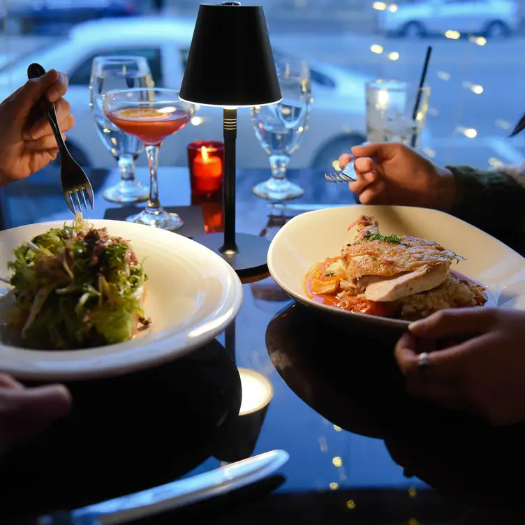 Dinner vibes with beet salad &amp; chicken cacciatore - Tryst Restaurant, Arlington, MA