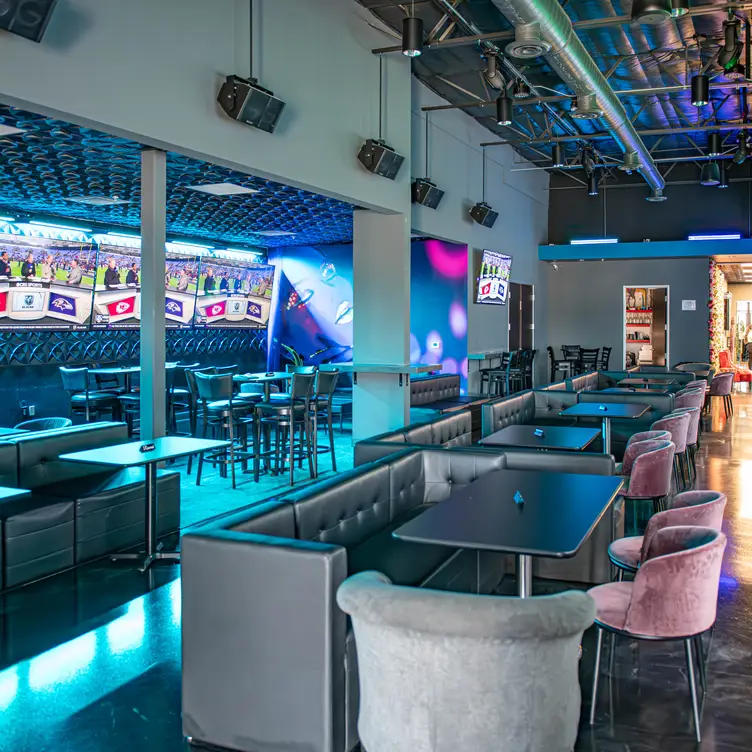 Upscale Sports Lounge with separate bar area - The Sports Lounge at the Forum, Chandler, AZ