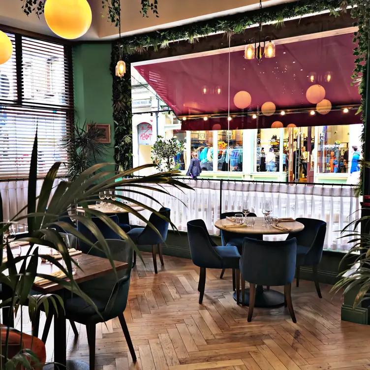 Cozy interior of Chequer Lane by Jamie Oliver - Chequer Lane by Jamie Oliver，County DublinDublin