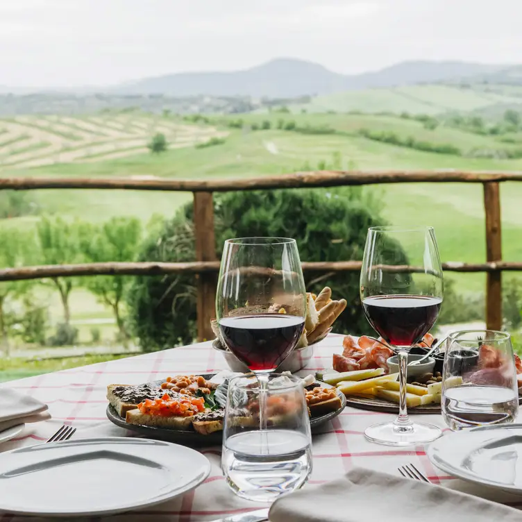 Tradizione toscana e maremmana - La Stellata - Country Restaurant，Provincia di GrossetoTerme di Saturnia