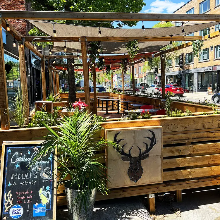 Terrasse du Caribou Gourmand - Caribou Gourmand，QCMontréal