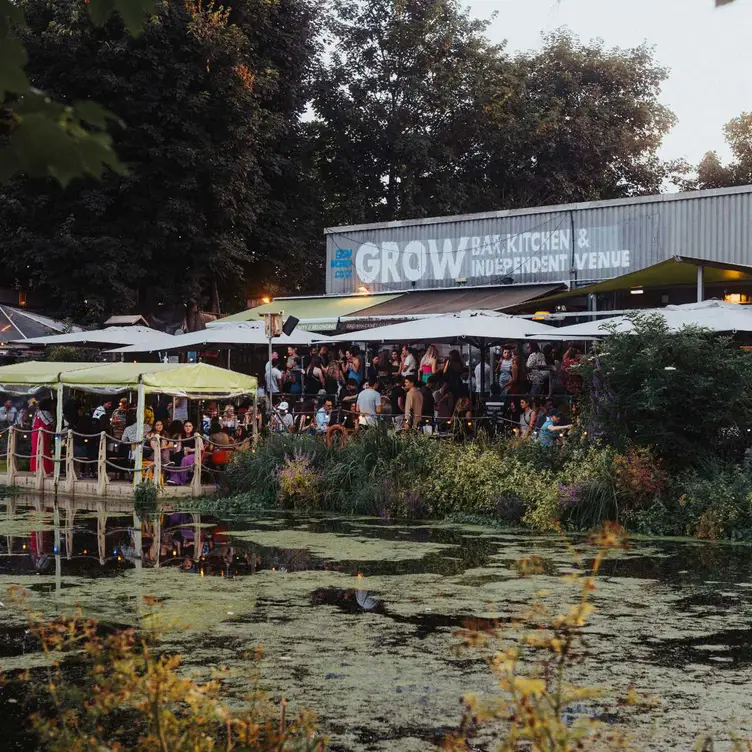 Canalside terrace on the river Lea - Grow, Hackney  London