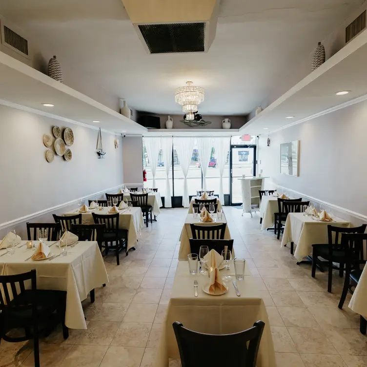 PHILIA Restaurant, East Meadow, NY