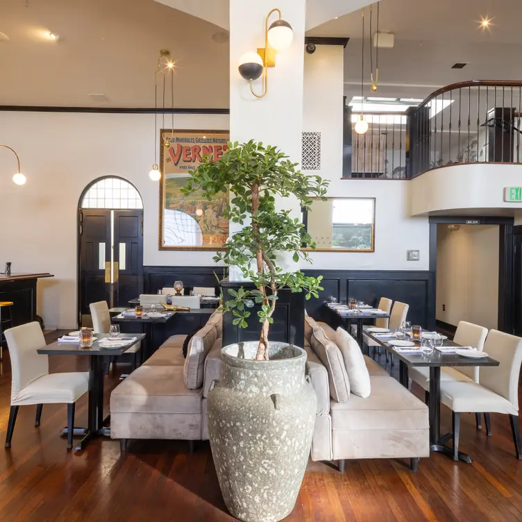 A locally owned Eclectic California Eatery - The Black Sheep SB Brasserie, Santa Barbara, CA