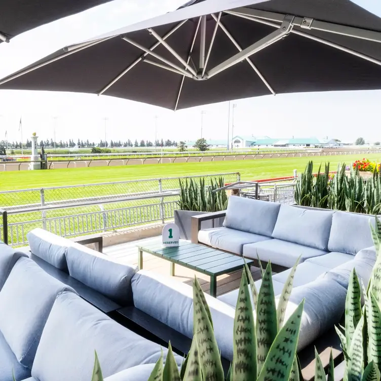 Homestretch Suites at Woodbine Racetrack ON Toronto