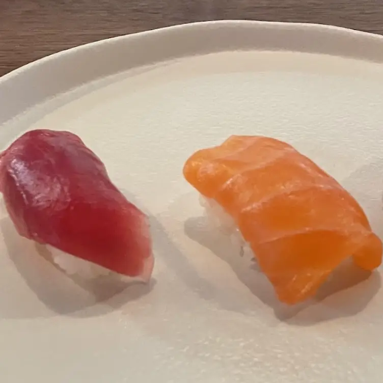 UO NIGIRI, Los Angeles, CA