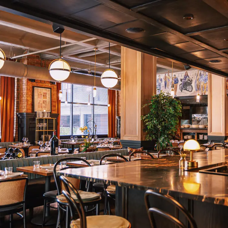 Lola's Restaurant and Bar - Chicago, IL | OpenTable